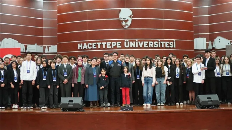 TUBITAK 2204-A La Exposición Regional de Ankara finalizará hoy