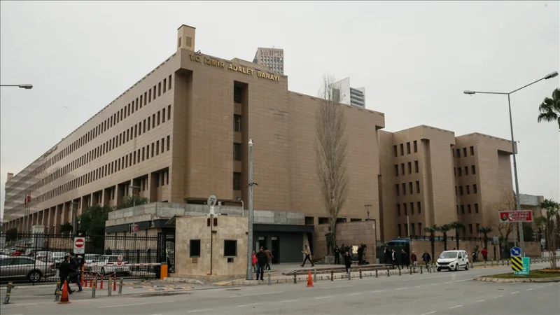 עשרים ושניים חשודים שנעצרו בחקירה בנוגע לקואופרטיב באיזמיר הועברו לבית המשפט.