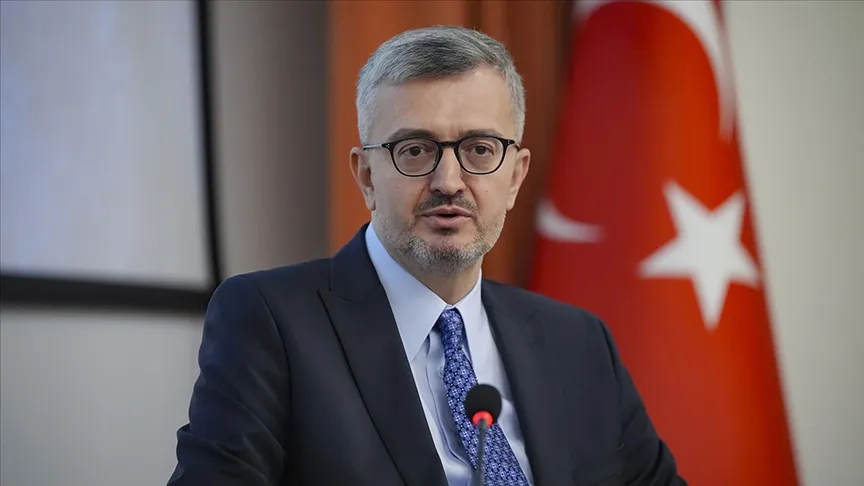 Beitrag von Duran, dem Kommunikationschef des Präsidentenamtes, zum Stratcom-Gipfel