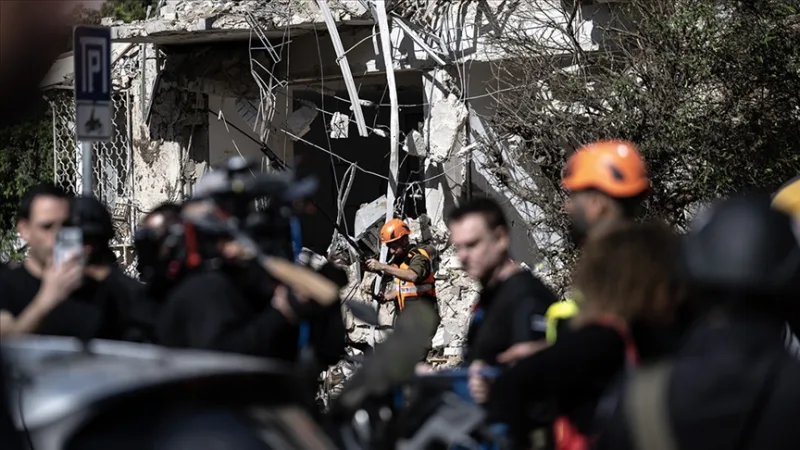 伊朗在间隔8小时后发动了新一轮导弹报复袭击，目标直指以色列南部地区