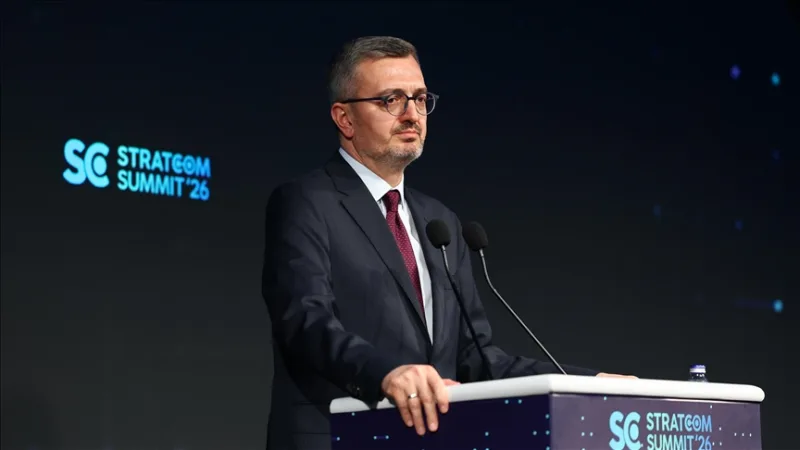 M. Duran, responsable de la communication : « Je tiens à exprimer ma profonde satisfaction d'accueillir cette importante rencontre. »