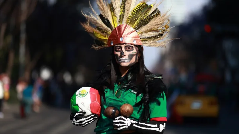 On s'attend à ce que cette grande fête du football apporte une contribution de plusieurs milliards de dollars à l'économie