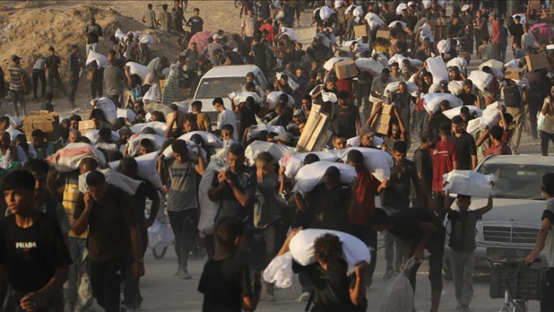 OSN oznámila, že po 40 dnech byl otevřen přechod Zikim, aby se do Gazy mohla dostat humanitární pomoc