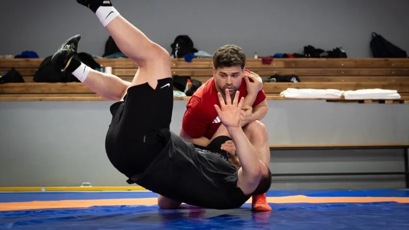 Milli güreşçi Osman Göçen için 