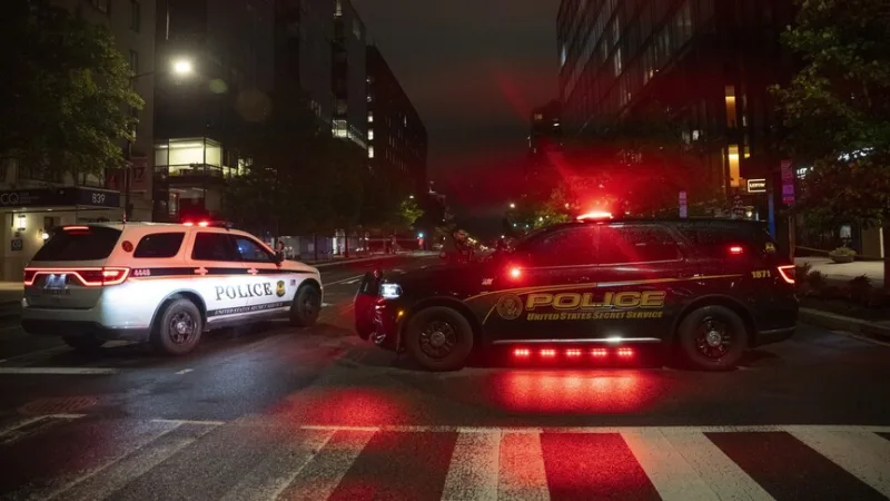 Yhdysvalloissa Valkoisen talon toimittajayhdistyksen illallisella tapahtuneen ampumavälikohtauksen epäillyn henkilöllisyys on selvitetty