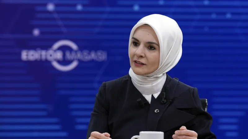 ÉLŐ - Göktaş család- és szociális szolgáltatások miniszter az AA szerkesztőségének vendége