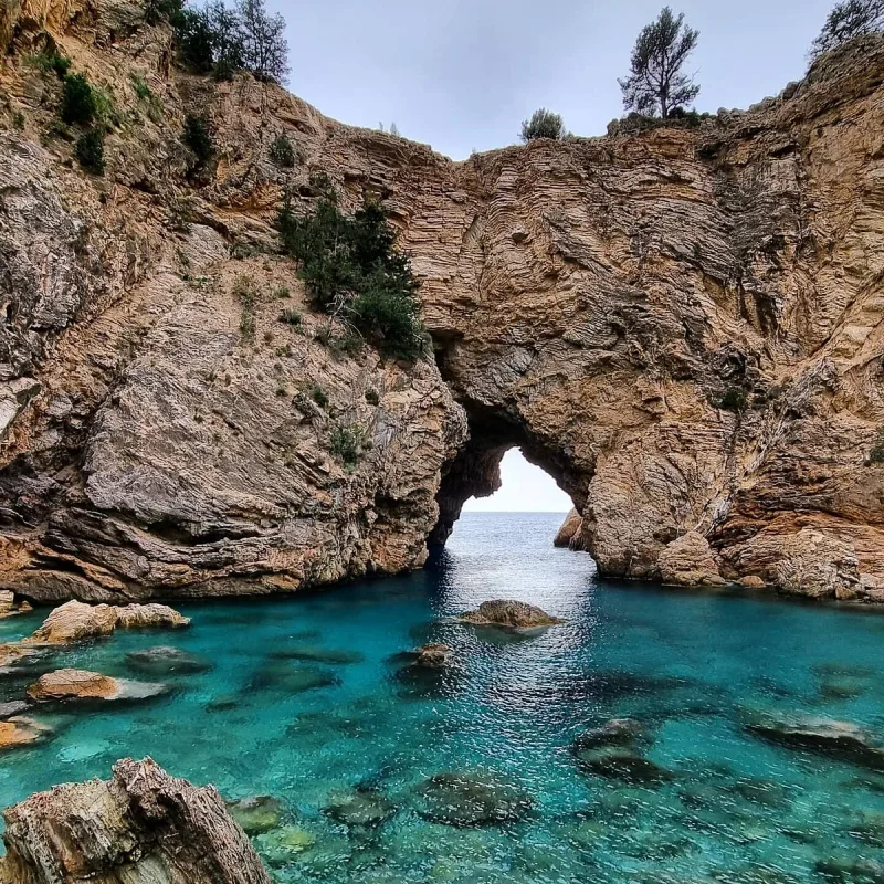 La baie royale (Kral Koyu) à Gazipaşa : un joyau caché de la Méditerranée