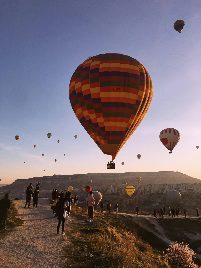 Göreme Balloons ile Göreme'de sıcak hava balonu turu
